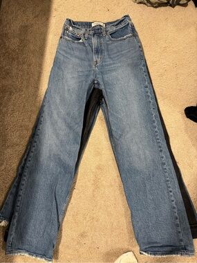 Abercrombie & Fitch 90s relaxed High rise Women’s Jeans